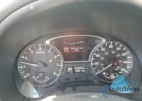 2015 Nissan Altima 2.5 из США, поврежденный, VIN 1N4AL3AP8FN921344